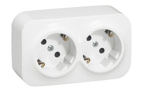 BASE SHUKO DOBLE SUPERFICIE 16A BLANCO LEGRAND
